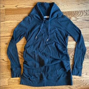 Liz Lange Maternity comfy pullover top in charcoal